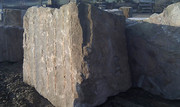 bloque piedra marrón