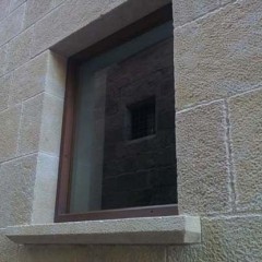 ventana piedra pirineo